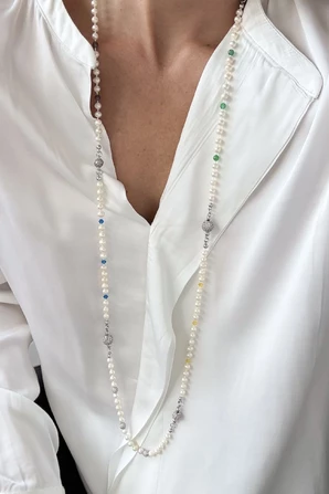 CHARLOTTE длинное колье из жемчуга, минералов, Swarovski, на замке-магните с фианитами. — фото 3